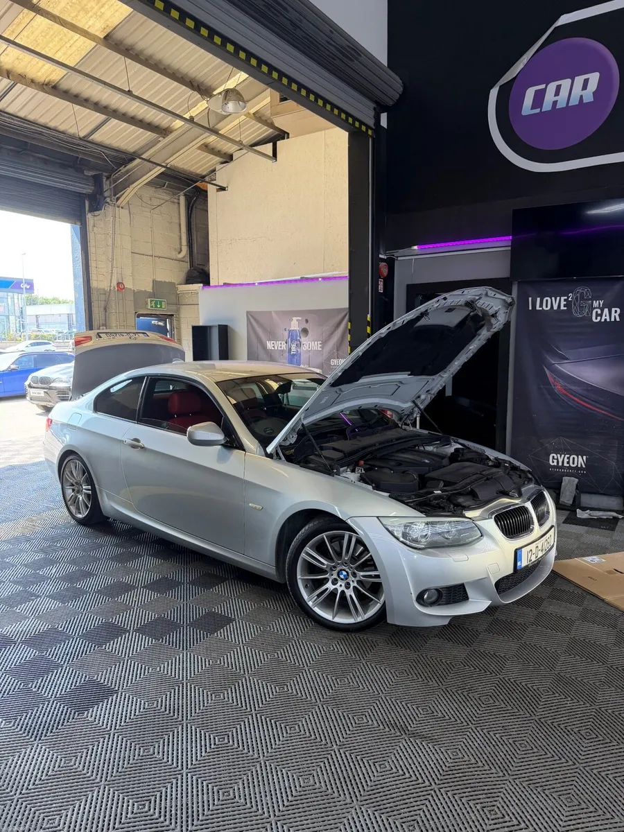 BMW 3-Series 2012 - Image 2