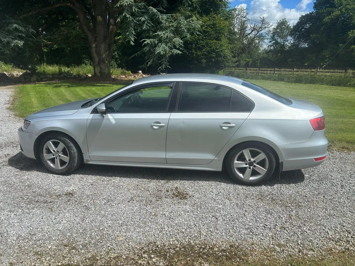 141 Volkswagen Jetta - Image 3