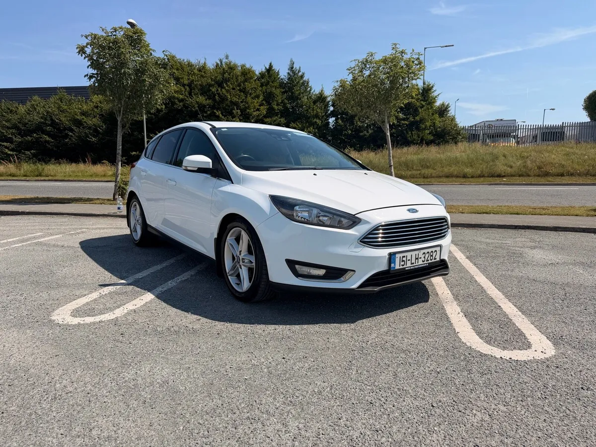 2015 Ford focus 1 litre petrol manual - Image 1