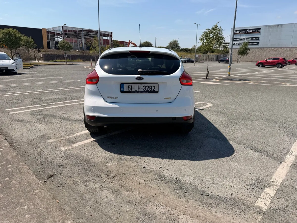 2015 Ford focus 1 litre petrol manual - Image 3