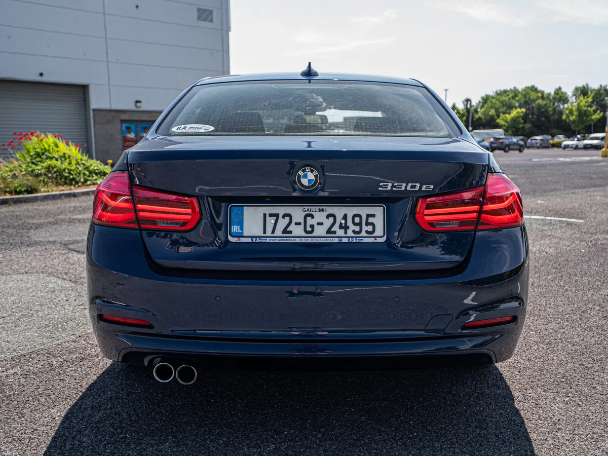 BMW 3-Series 2017 High Spec - Image 4