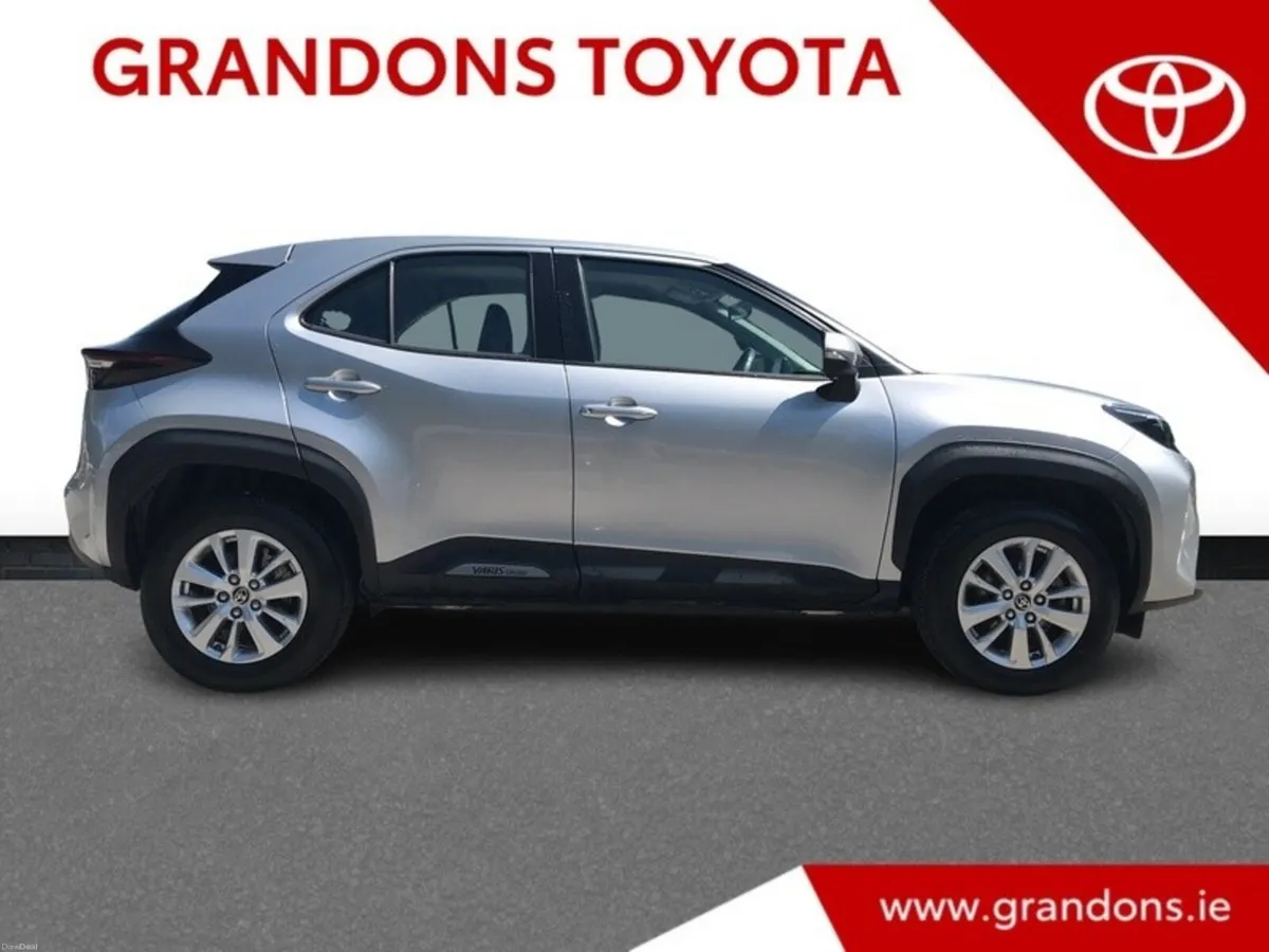 Toyota Yaris Cross LUNA - GRANDONS - Image 3