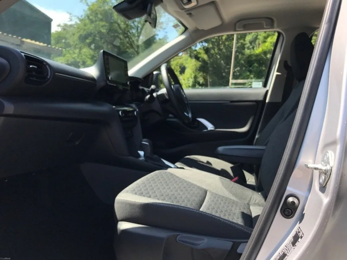 Toyota Yaris Cross LUNA - GRANDONS - Image 6