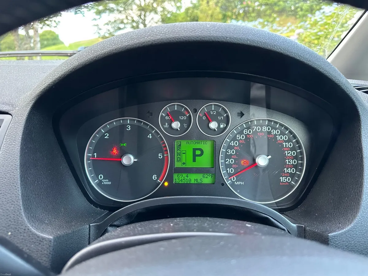 Ford Focus 2006 Automatic - Image 3
