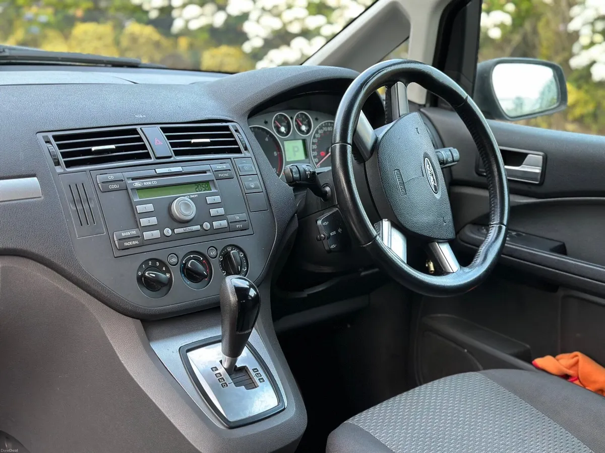 Ford Focus 2006 Automatic - Image 4