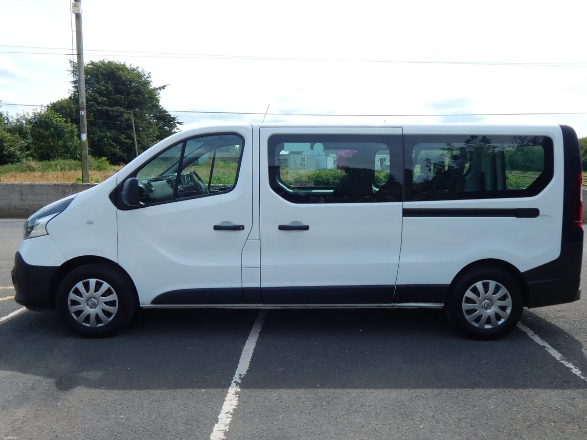 2018 Renault Trafic 9 seats NCT 07/28 - Image 5