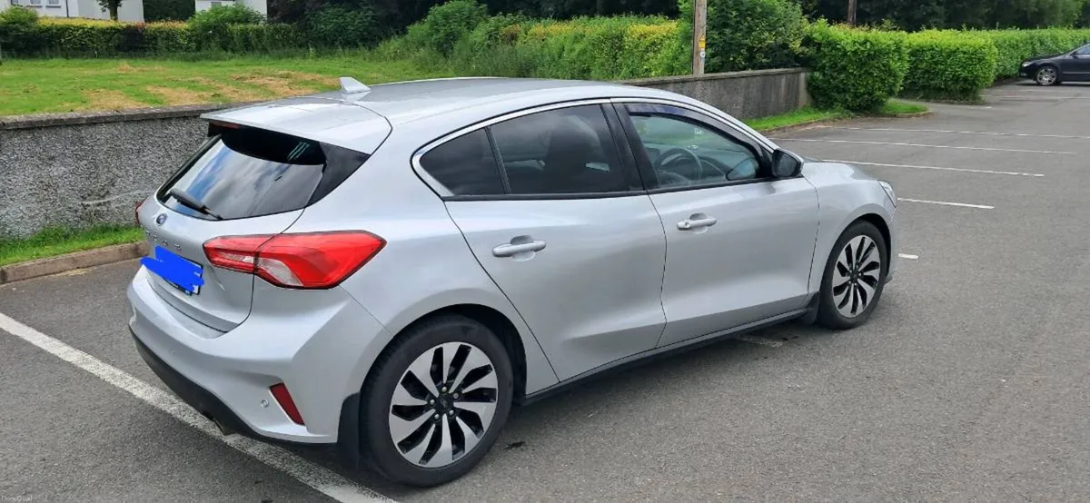 Car - Image 2