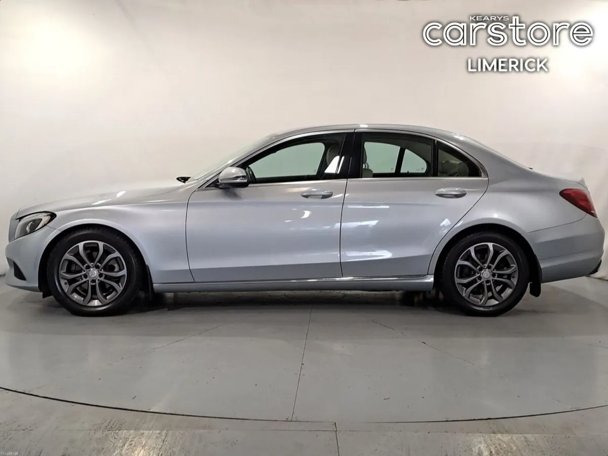 Mercedes-Benz C-Class C 200 D AVANTGARDE A/T - Image 6