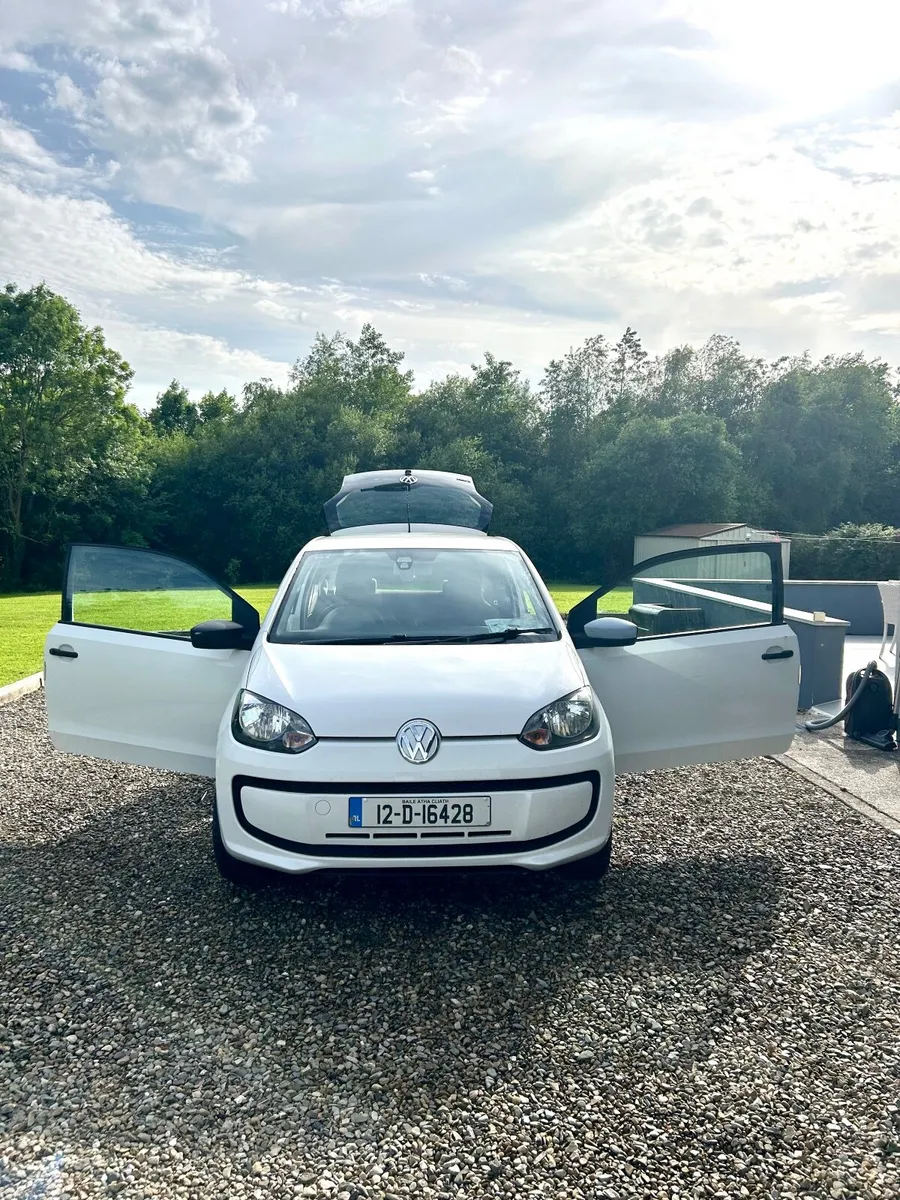 Volkswagen up! 2012 - Image 1
