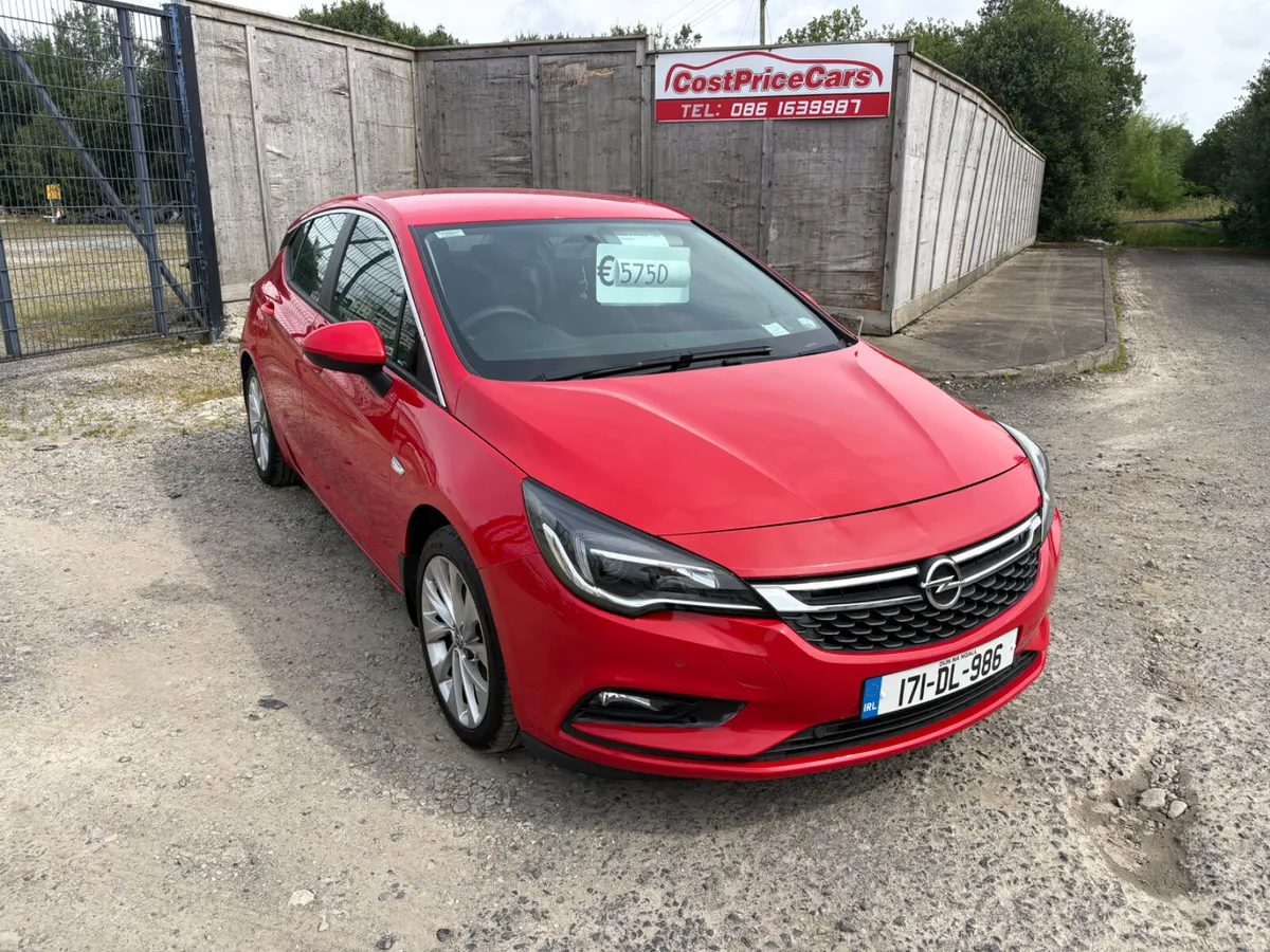 Opel Astra 2017 - Image 1