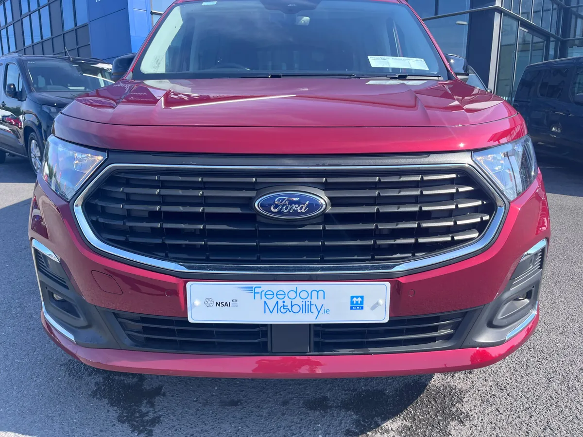 Ford Tourneo Connect 2023 Wheelcahir Access - Image 2