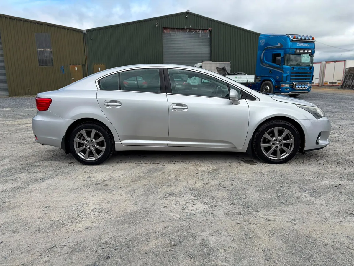 Toyota Avensis 2013 - Image 3