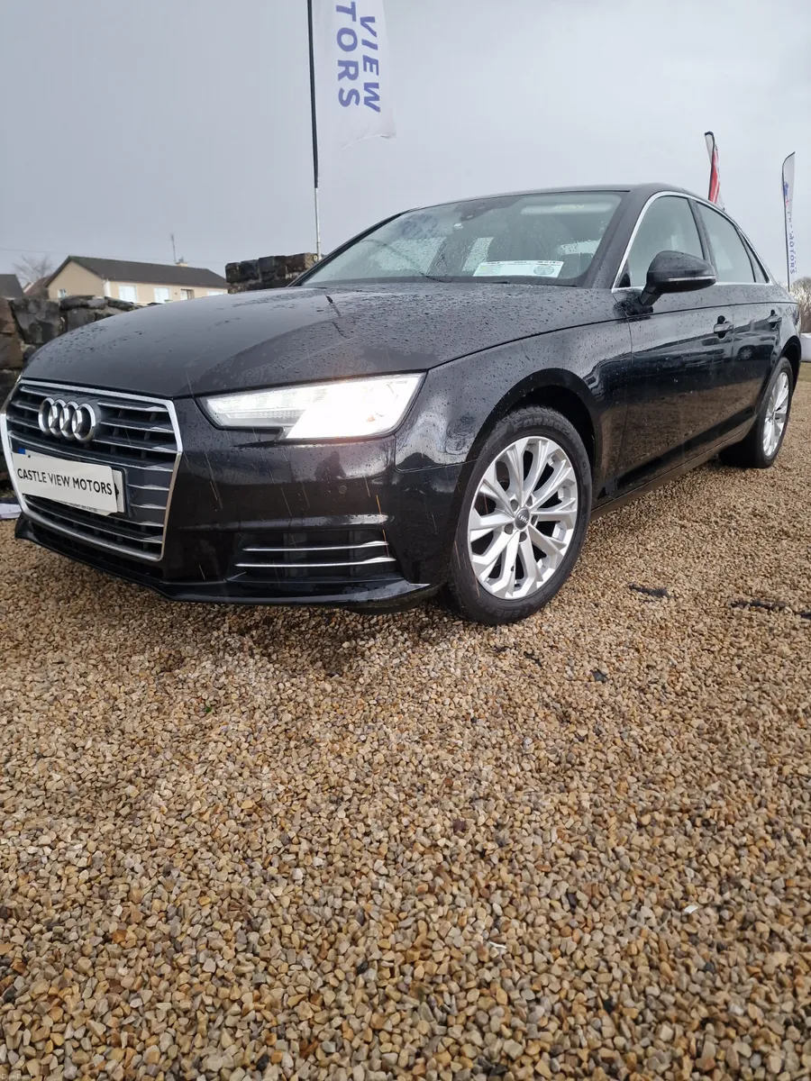 162 Audi A4 S-Tronic Ultra Automatic - Image 4