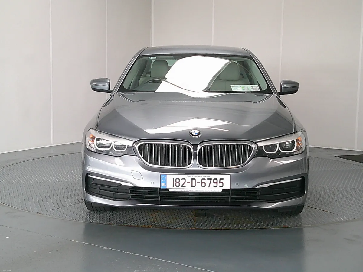 BMW 5-Series 2018 - Image 1