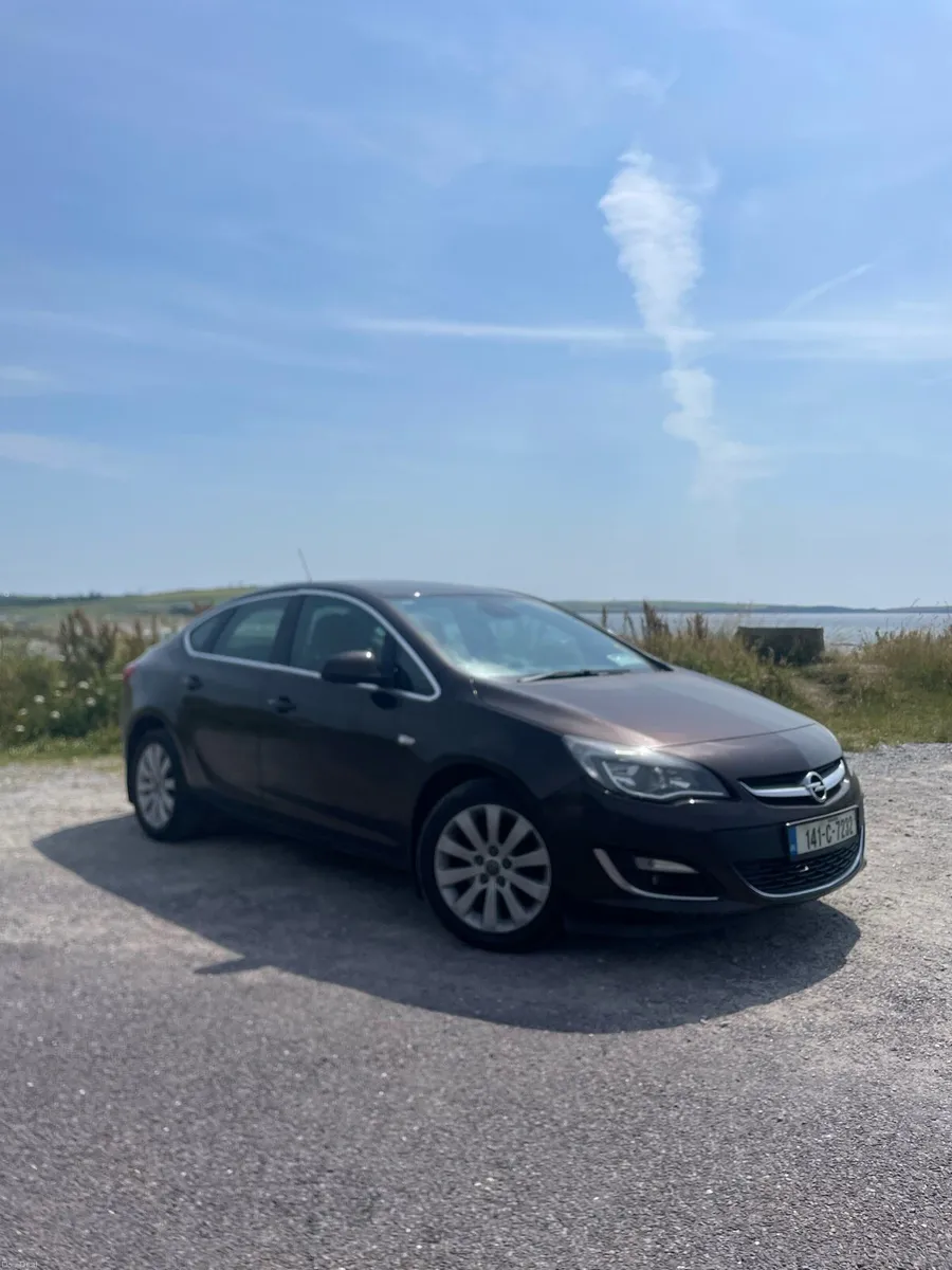 Opel Astra - Image 1