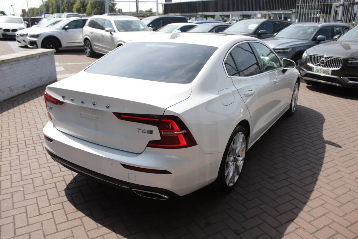 2020 VOLVO S60 T6 PETROL PLUG-IN 4DR SALOON AUTO - Image 4
