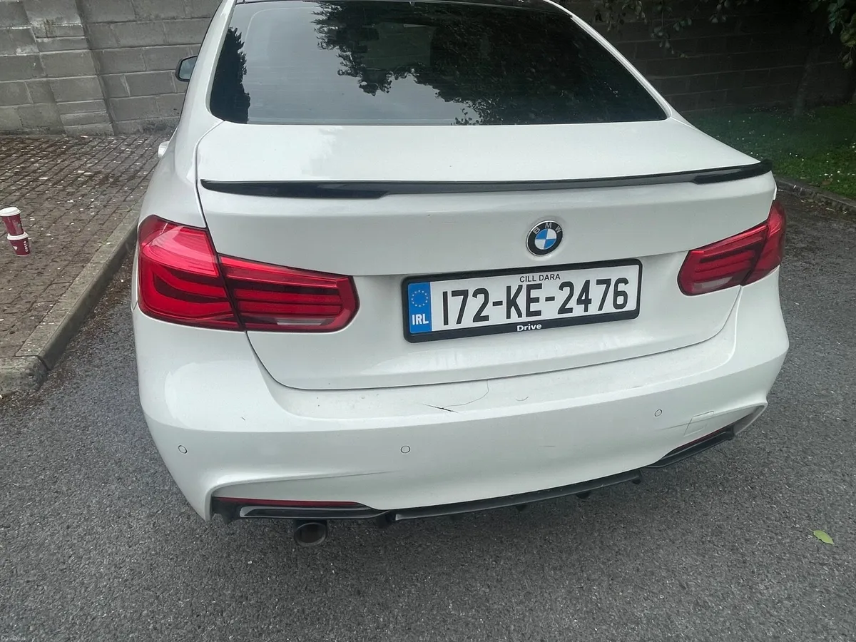 BMW 3-Series 2017 - Image 4