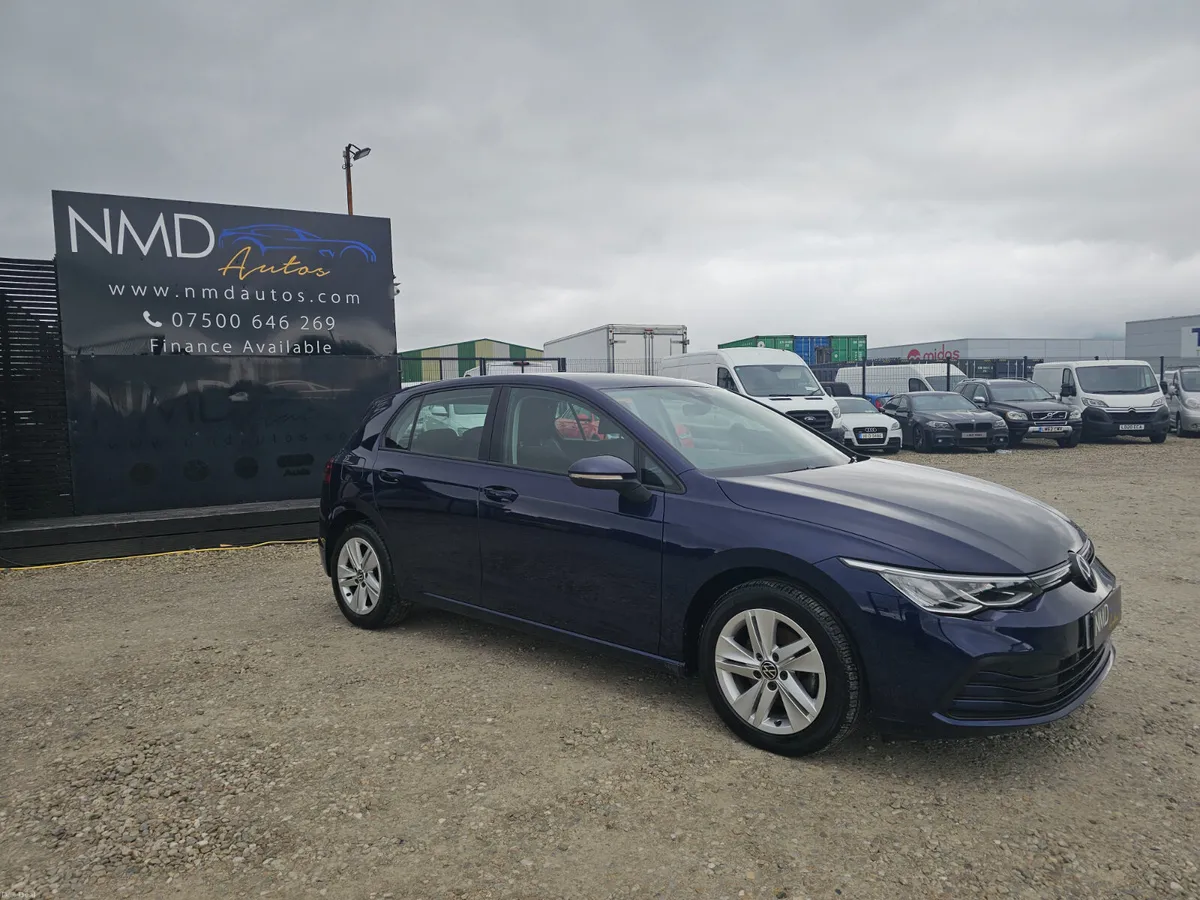 Volkswagen Golf Life 2023 - Image 1