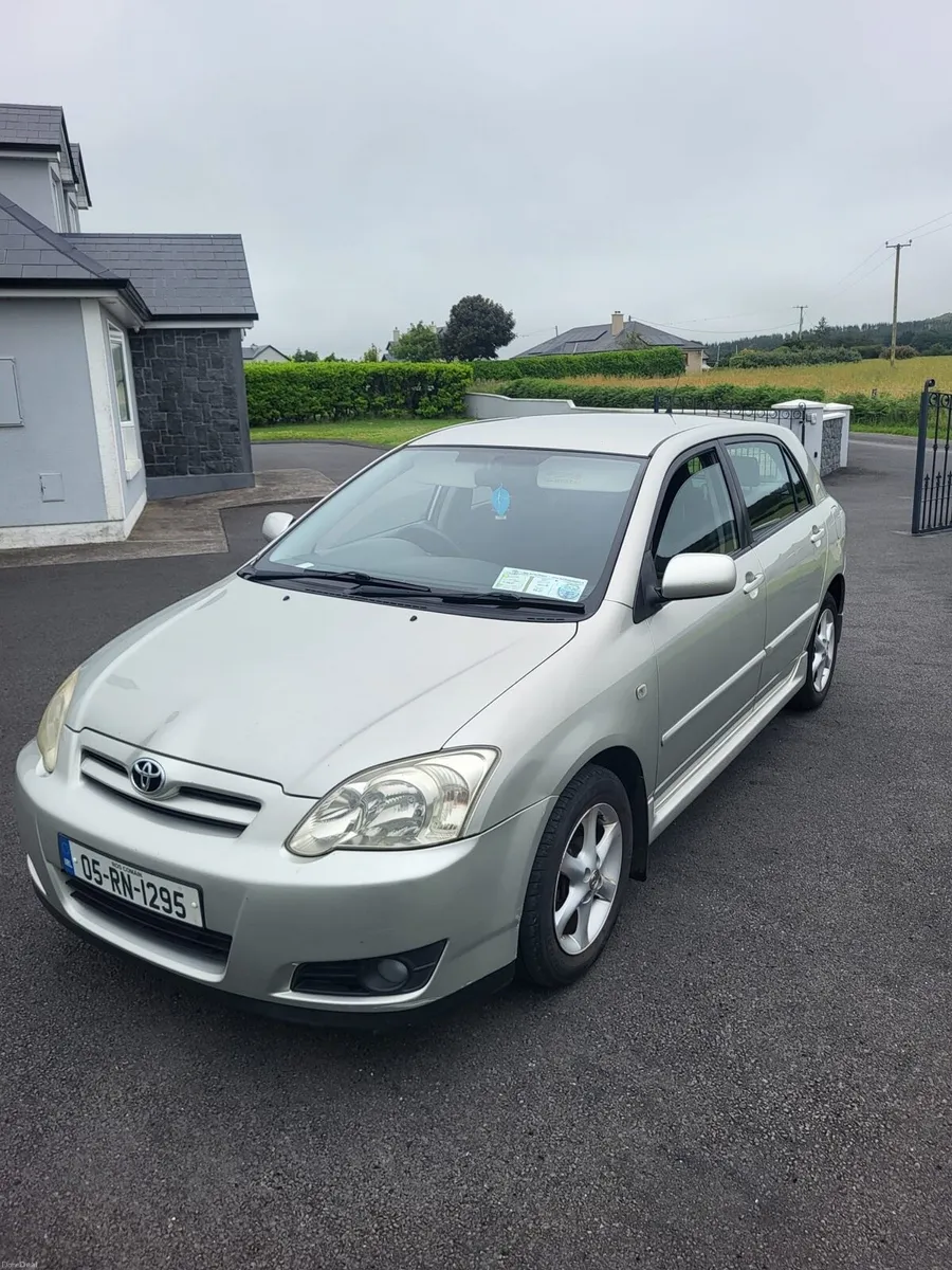 Toyota Corolla - Image 2