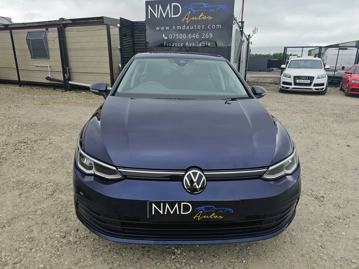 Volkswagen Golf Life 2023 - Image 4