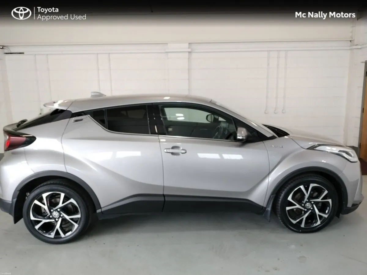Toyota C-HR 1.8 HYBRID SPORT - Image 4