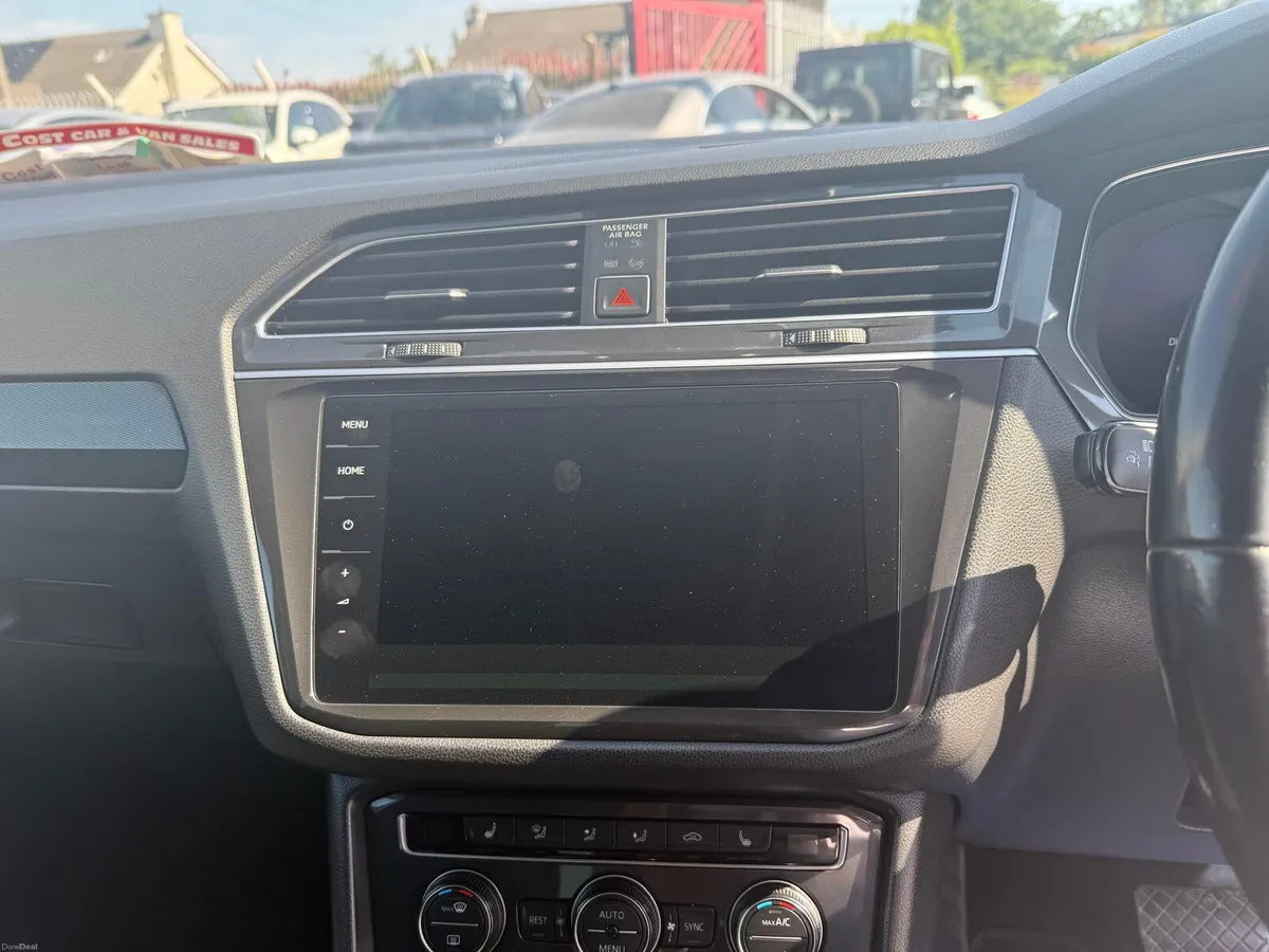 Volkswagen Tiguan 2018 - Image 6