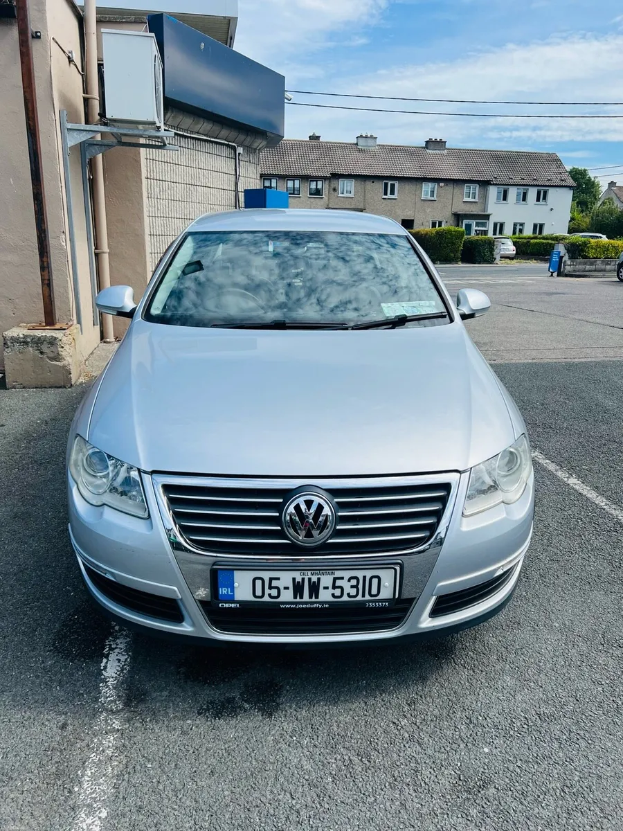 Volkswagen Passat 1.6 Petrol - Image 1