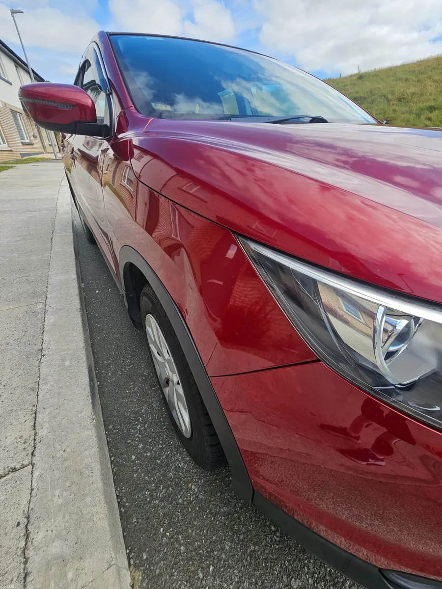 2015 Nissan Qashqai - low mileage,quick sale - Image 6