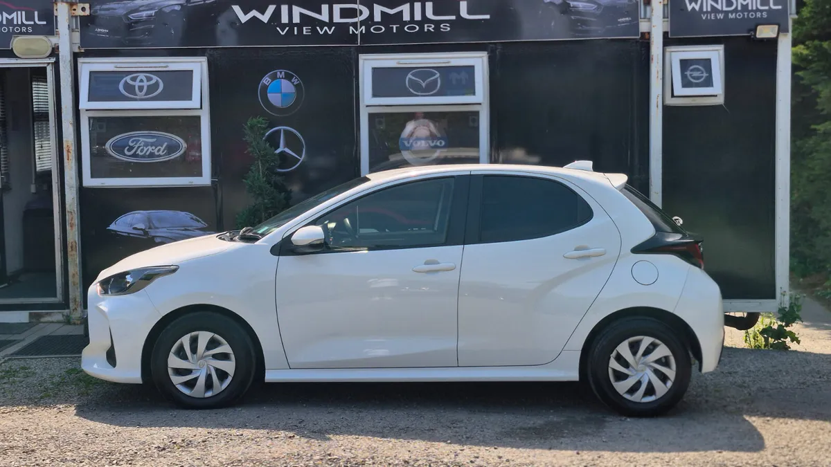 Toyota Yaris 1.0 Automatic 2021 - Image 6