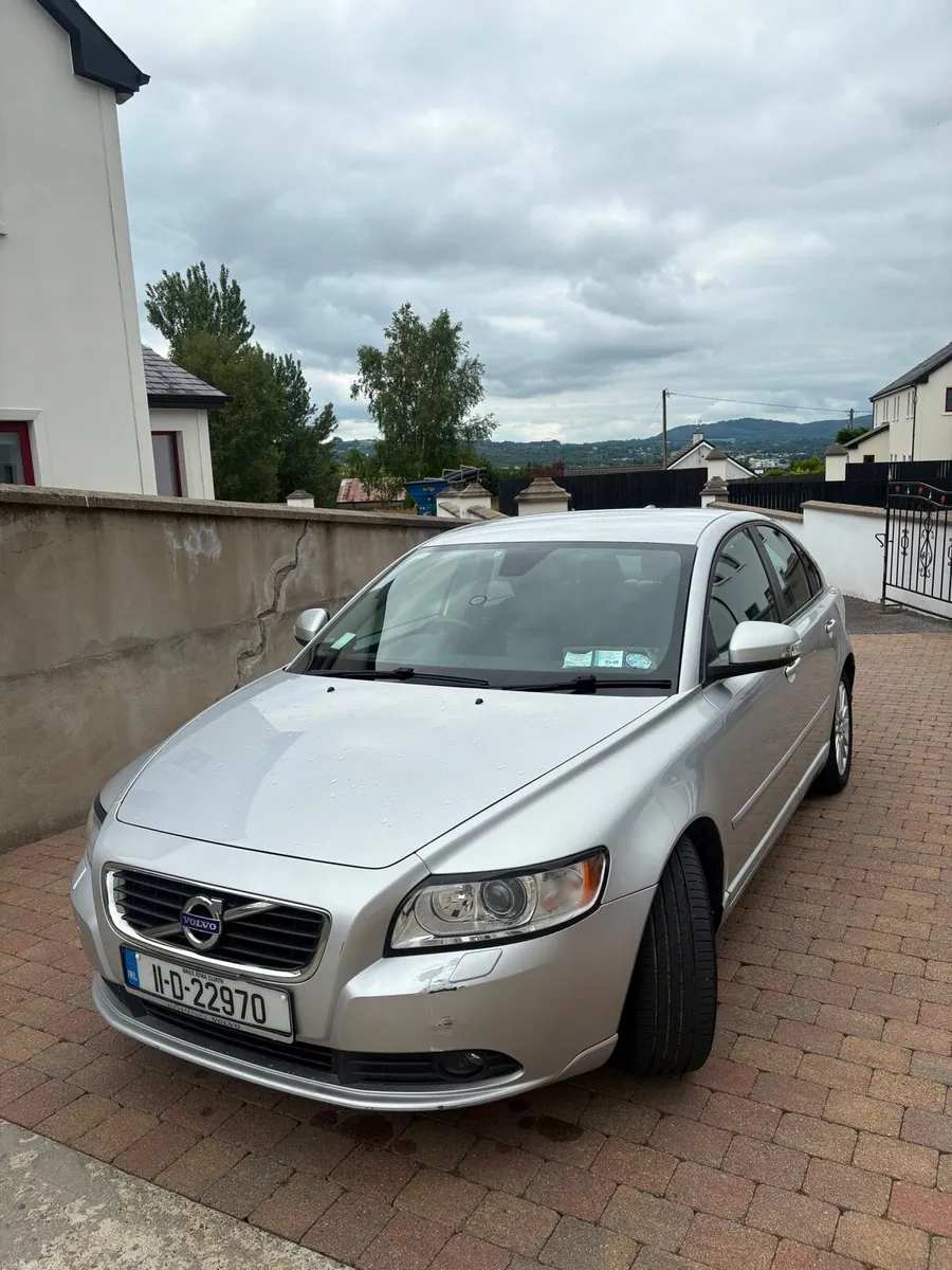 Volvo S40 - Image 2