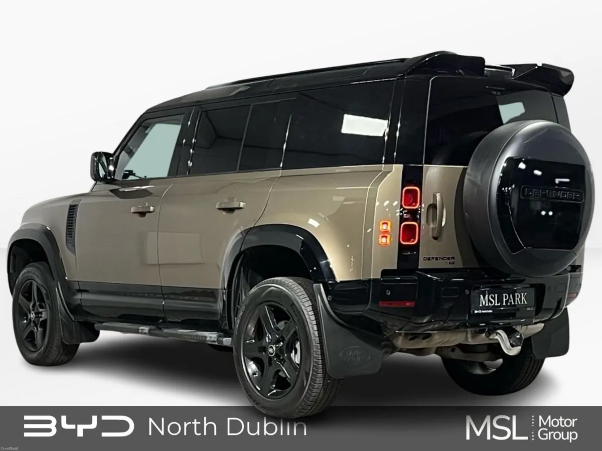 Land Rover Defender SE 110 3.0D Hard Top 3 Seat Co - Image 4