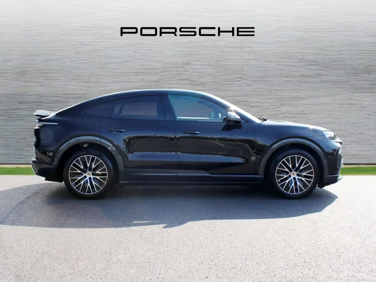 Porsche Cayenne Coupe Electric - Image 4