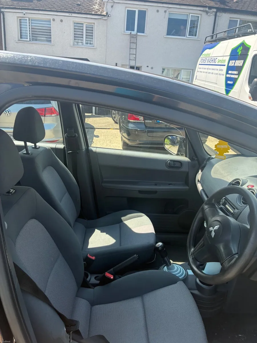 Mitsubishi Colt 2005 - Image 2