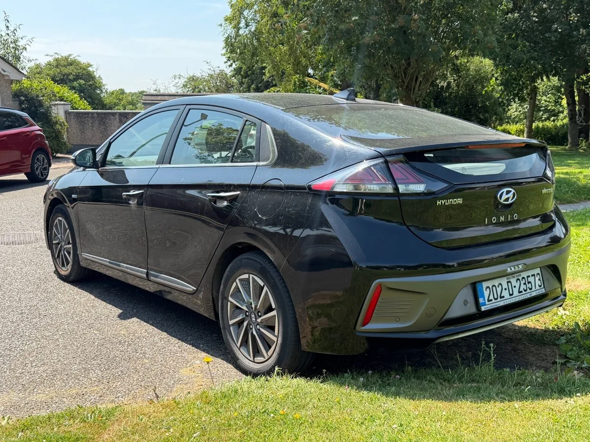 Low KM 202 Hyundai Ioniq Electric - Image 3