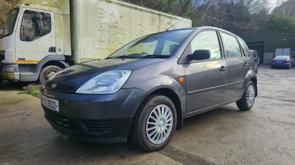 Ford Fiesta 2003 - Image 2