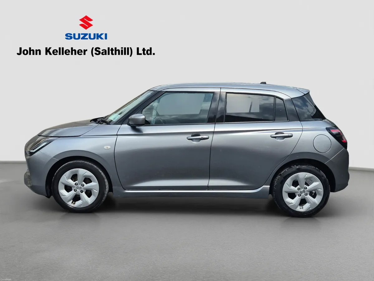 251 Suzuki Swift  Motion - Image 4