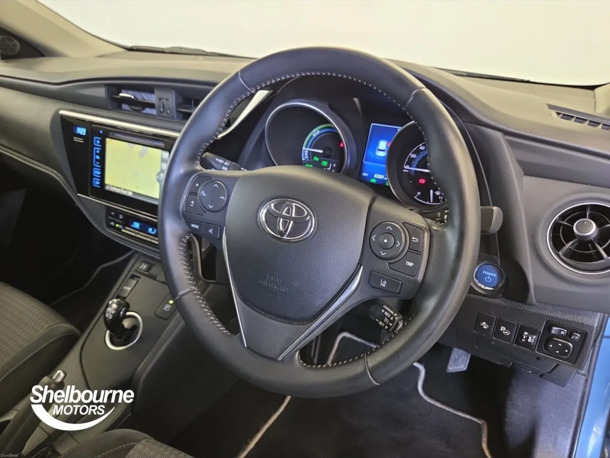 Toyota Auris Hatchback Design - Image 4