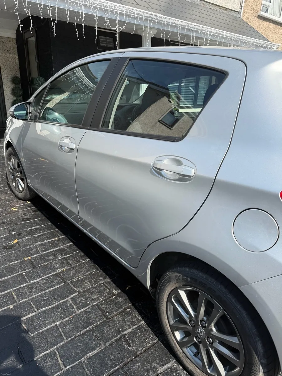 Toyota Yaris - Image 4