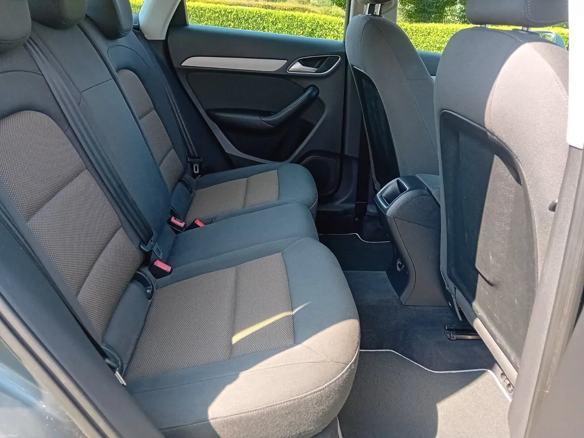 Audi Q3 2014 - Image 4