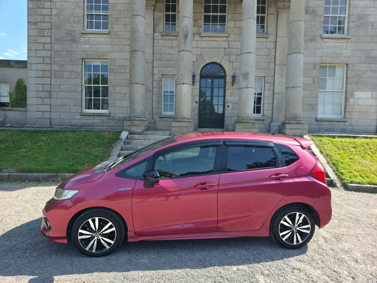 2018 Honda Fit automatic hybrid massive spec 👀 - Image 3