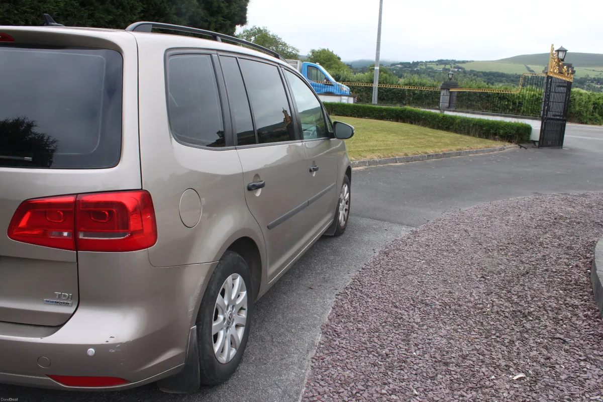 Volkswagen Touran 1.6 TDI  7 Seater 2013 - Image 3