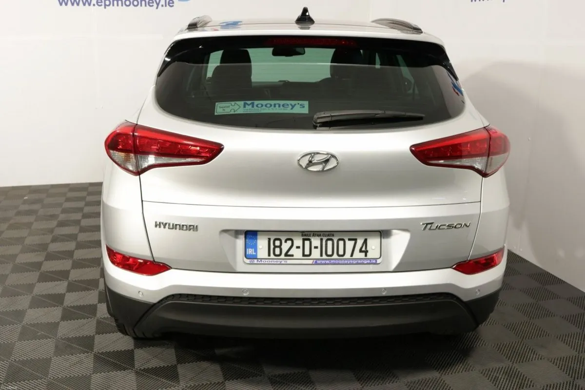 Hyundai Tucson Premium SE Top Spec 1.7L Diesel SUV - Image 5