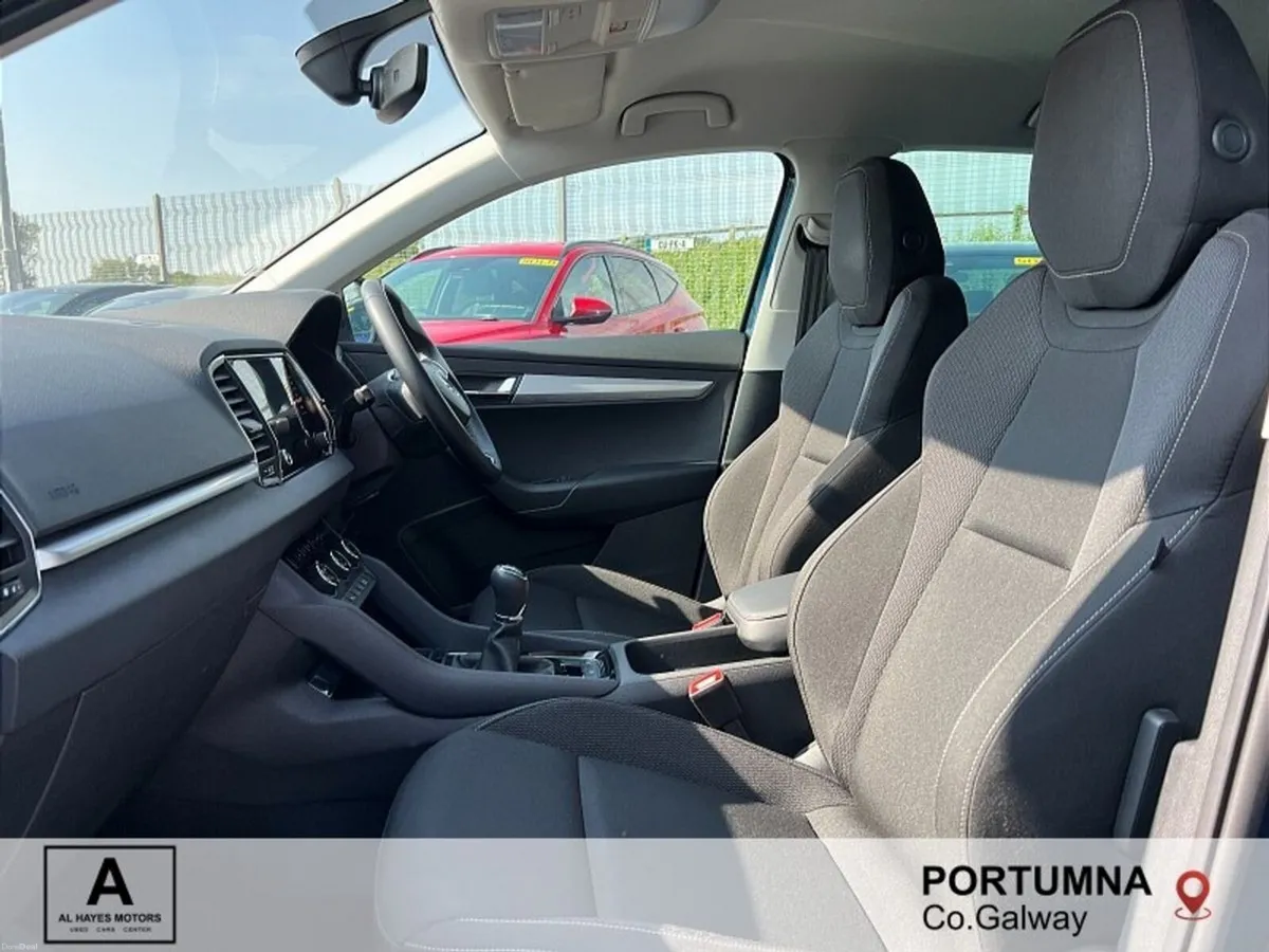 Skoda Karoq 2.0TDI 115HP Ambition - Image 3