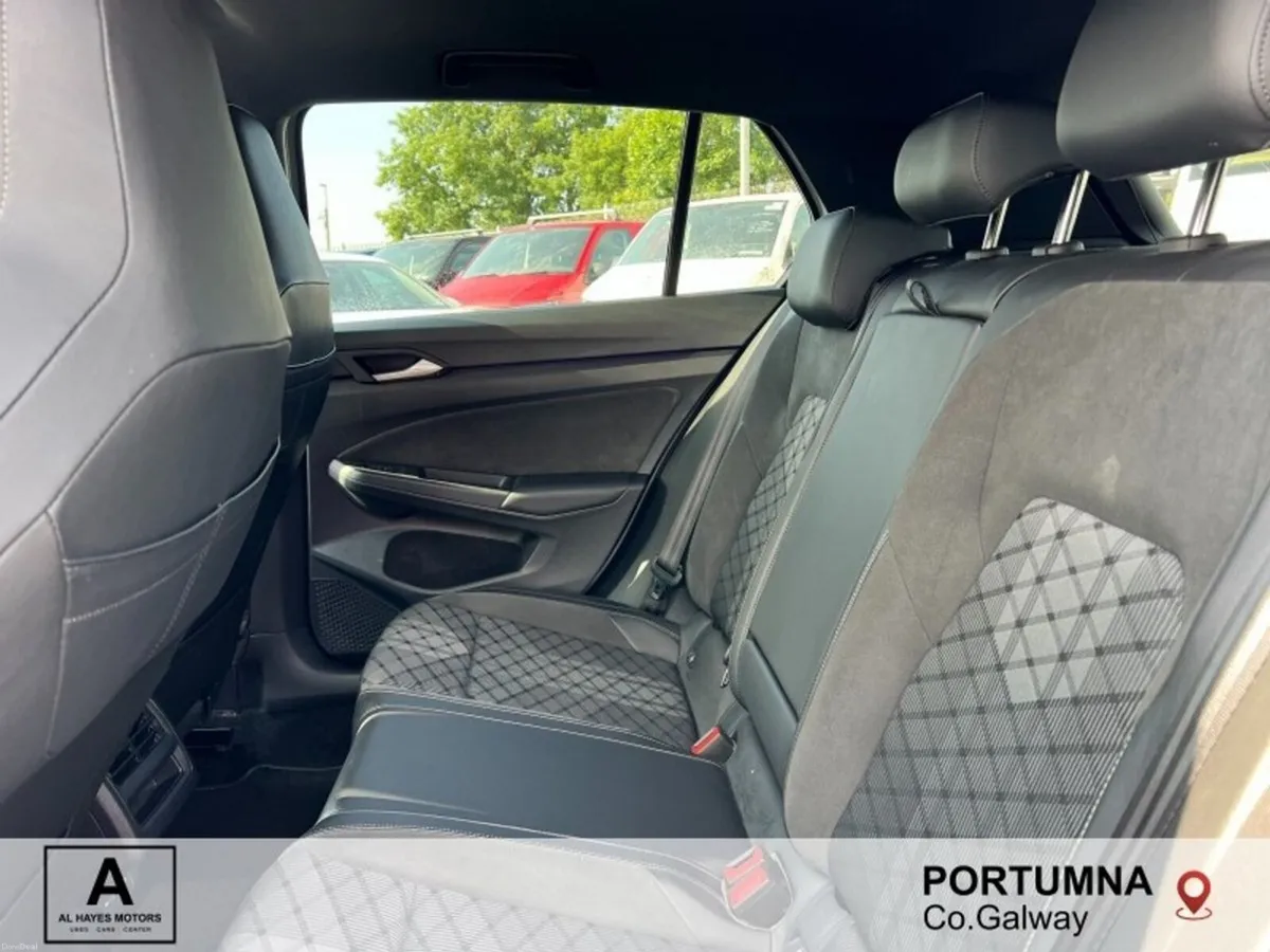 Volkswagen Golf AUTOMATIC R-LINE 2.0 TDI 150HP - Image 6