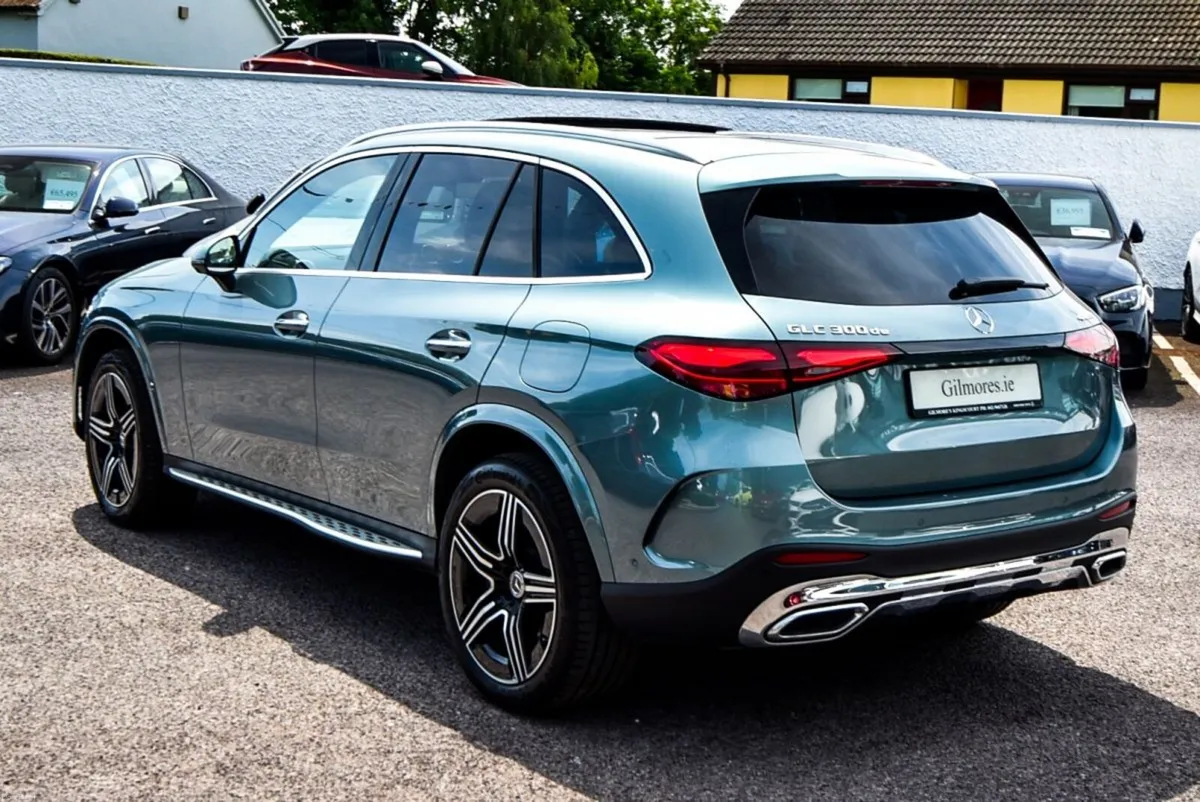 Mercedes-Benz GLC 300de AMG Premium Pan Roof 328bh - Image 4