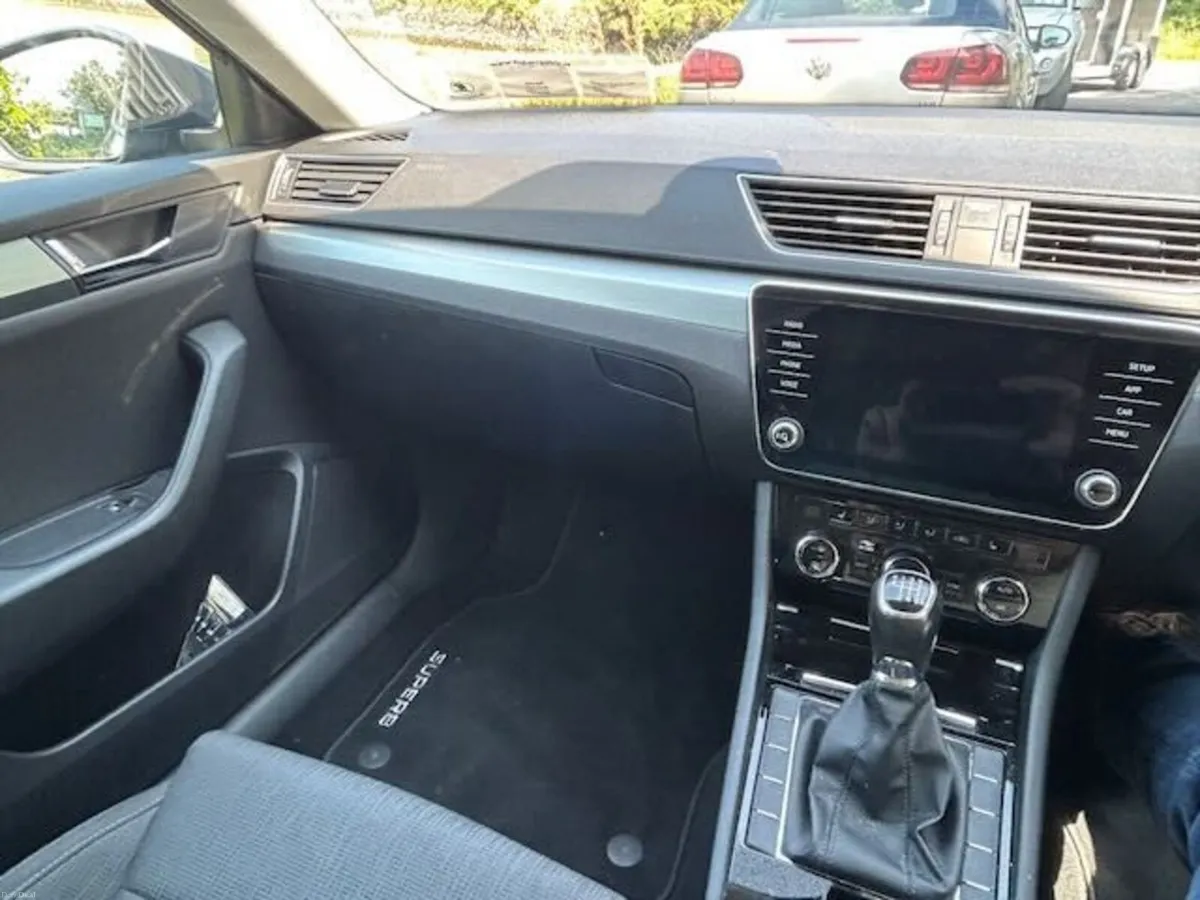 2018 Skoda Superb - Image 3