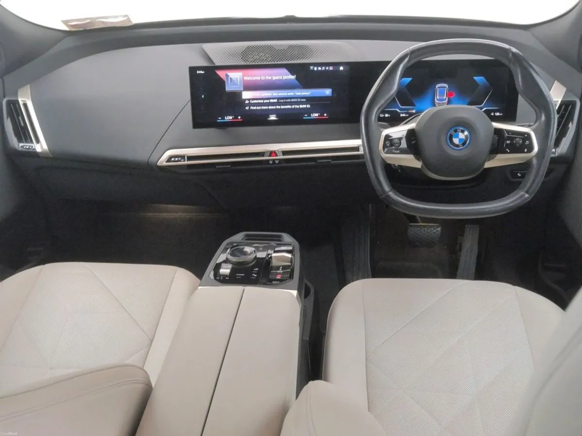 BMW iX xDrive40 M Sport Edition - Image 4