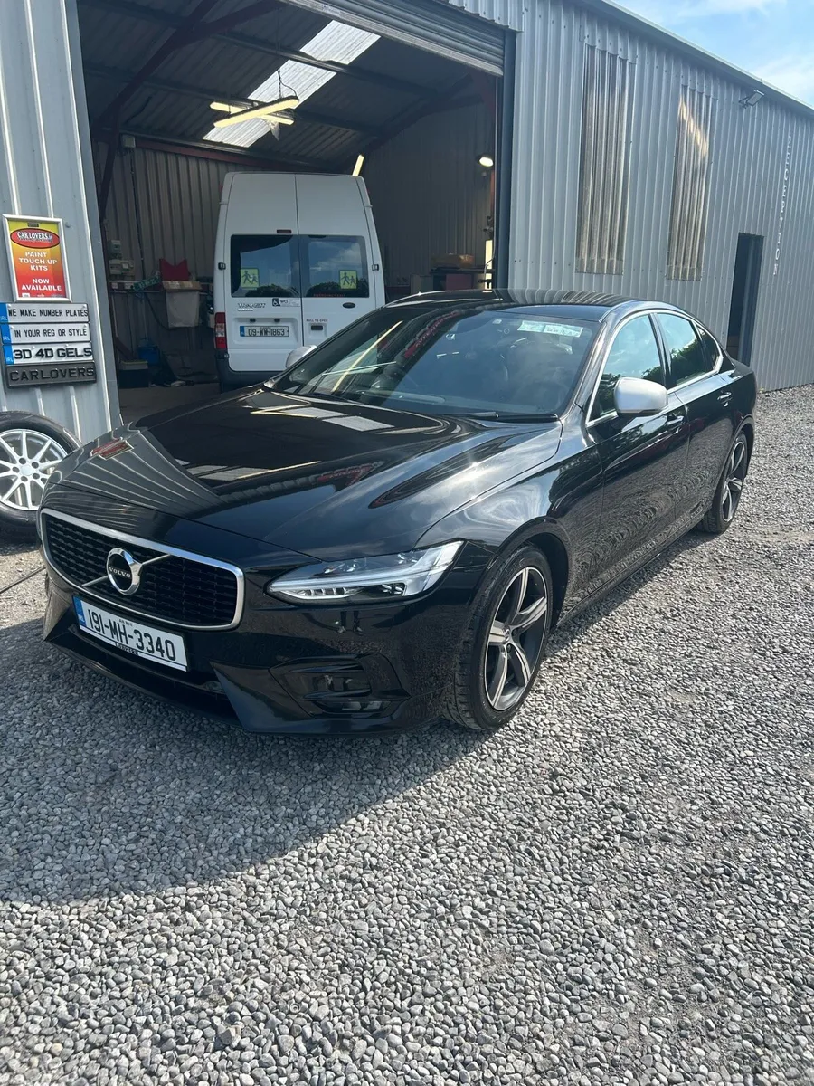 Car - Image 2