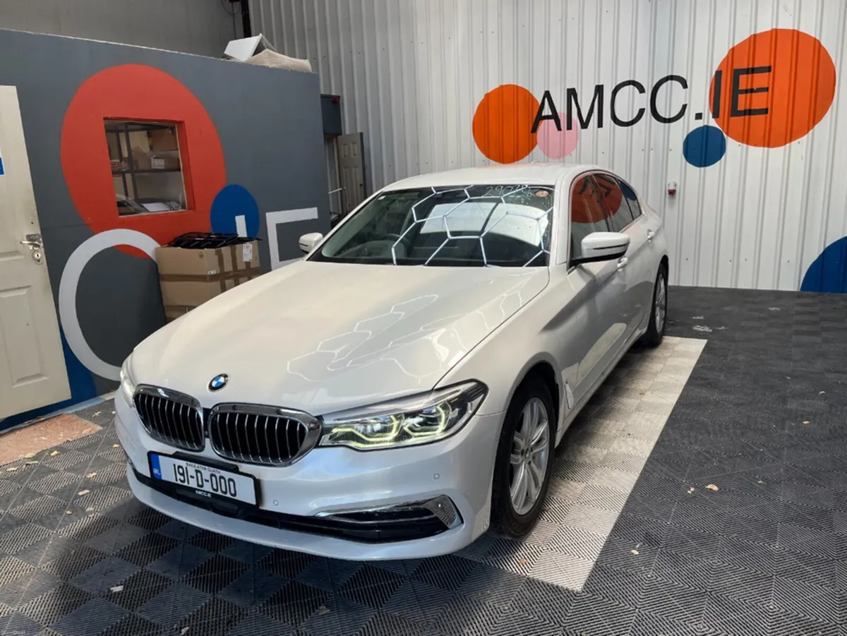 BMW 5-Series 2019 BMW 523D LUXURY 2.0 AUTOMATIC / - Image 5