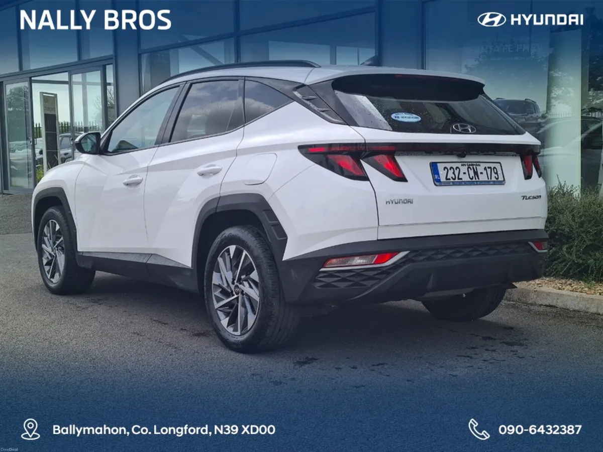 Hyundai Tucson IX35 EXECUTIVE 5DR - Image 3
